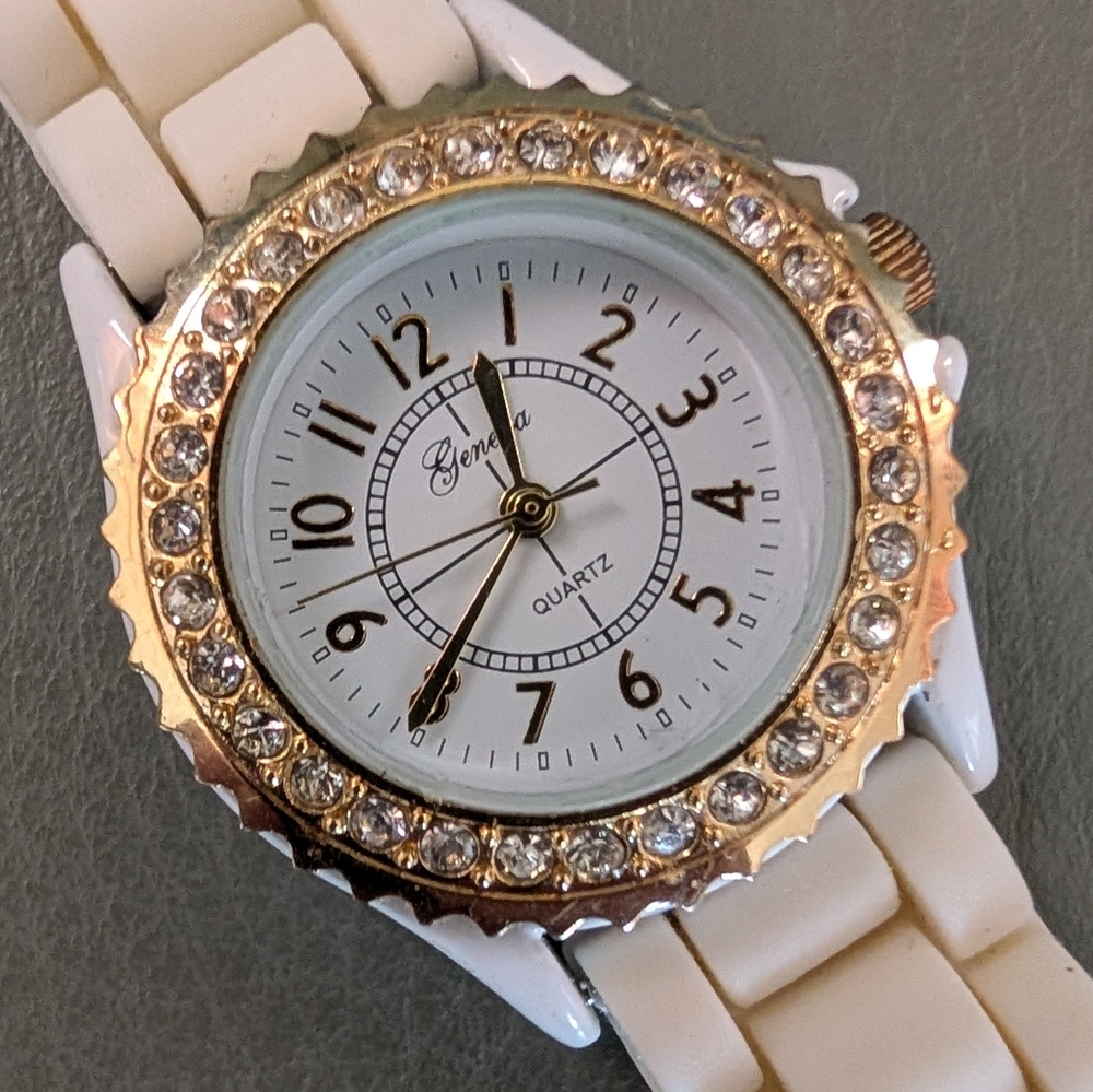Geneva White, Gold Tone, And Faux Diamond Quartz Watch With New Battery